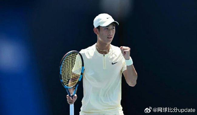 的海拔接近 的海拔接近